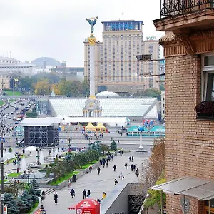 On Independence Square Appartement Kiev